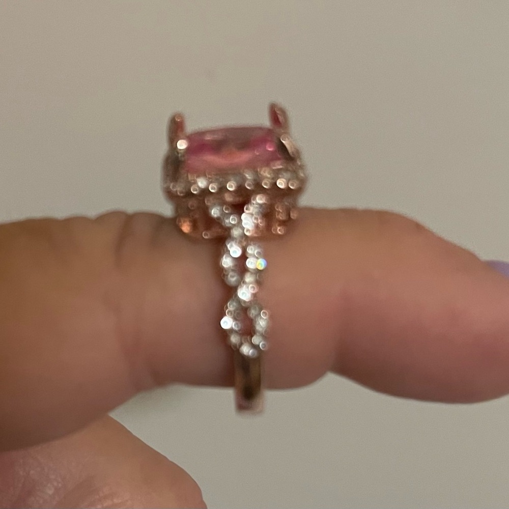 🔥2/$24 or 3/$30🔥 Elegant Square Ring size 7. Cubic zirconia inlay. - Picture 5 of 8